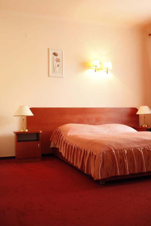Iskra Hotel Radom Luaran gambar