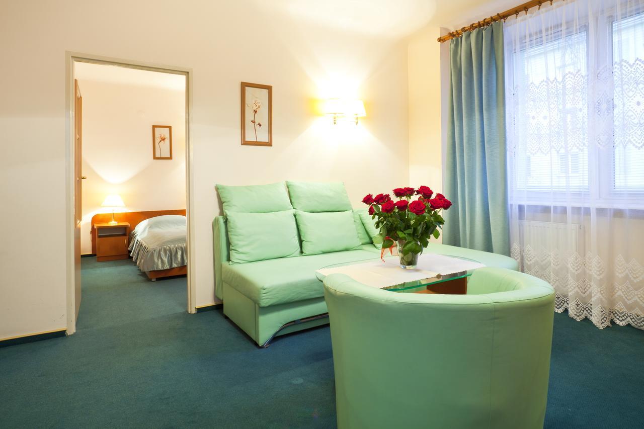 Iskra Hotel Radom Bilik gambar