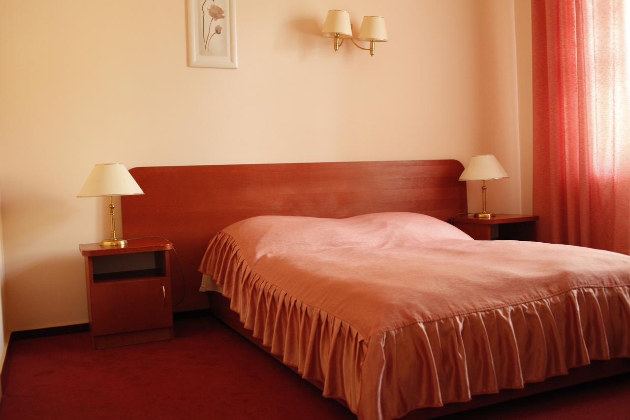 Iskra Hotel Radom Luaran gambar