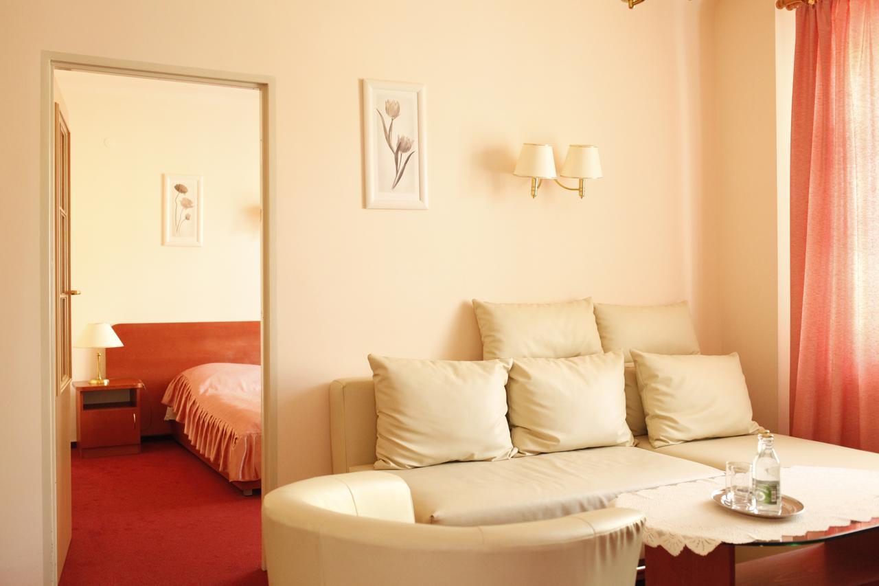 Iskra Hotel Radom Luaran gambar