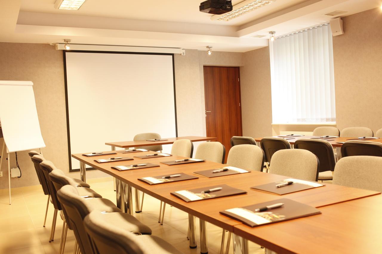 Iskra Hotel Radom Bilik gambar