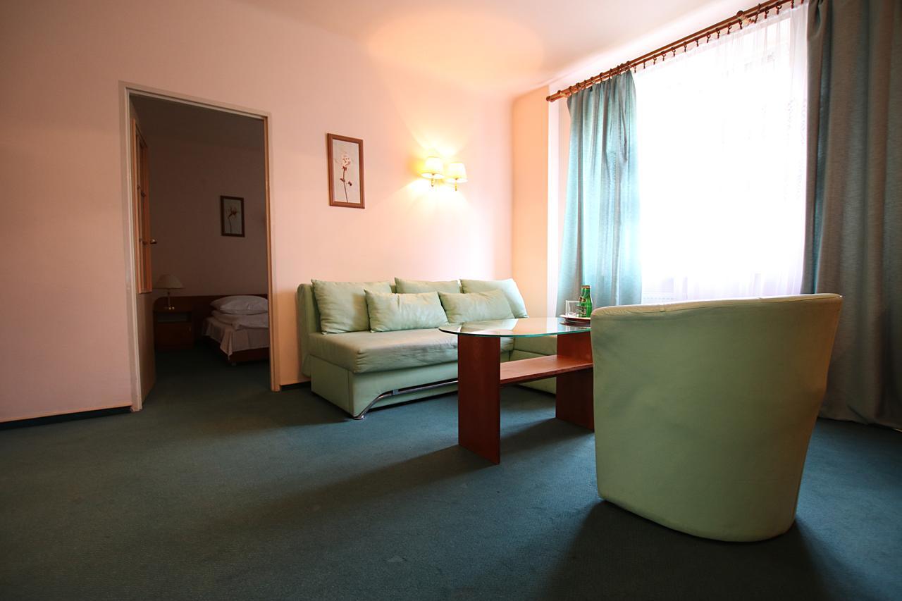 Iskra Hotel Radom Bilik gambar