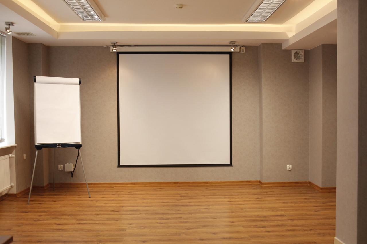 Iskra Hotel Radom Bilik gambar
