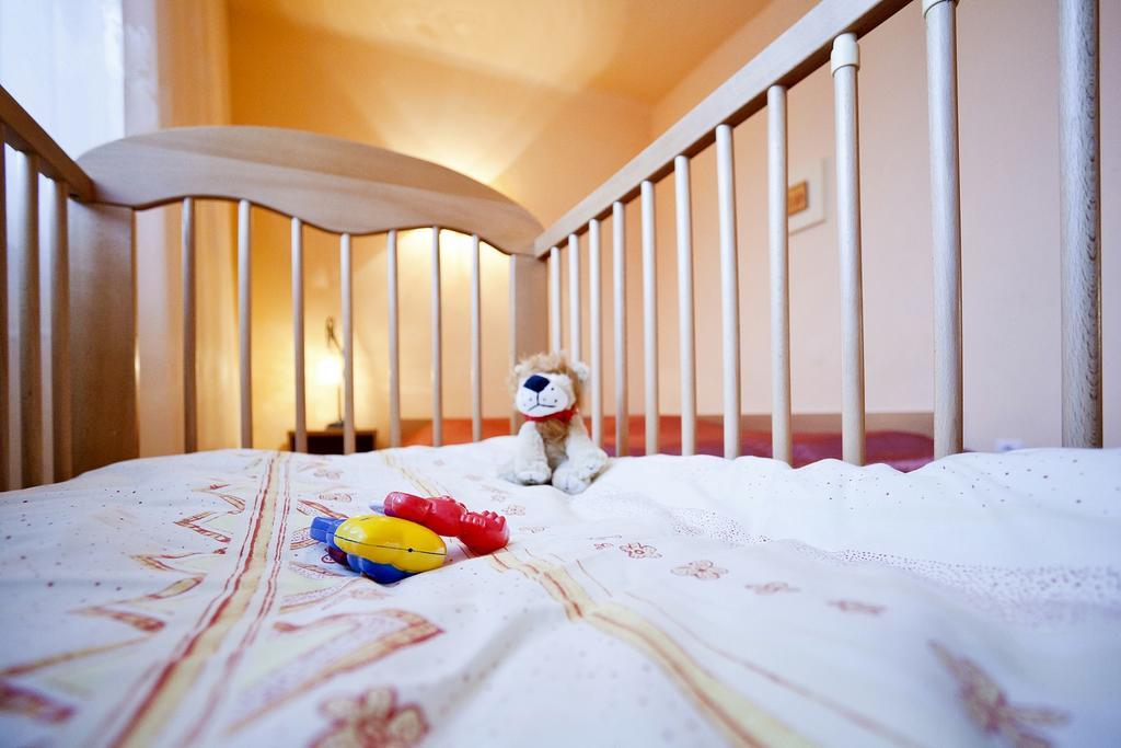 Iskra Hotel Radom Luaran gambar